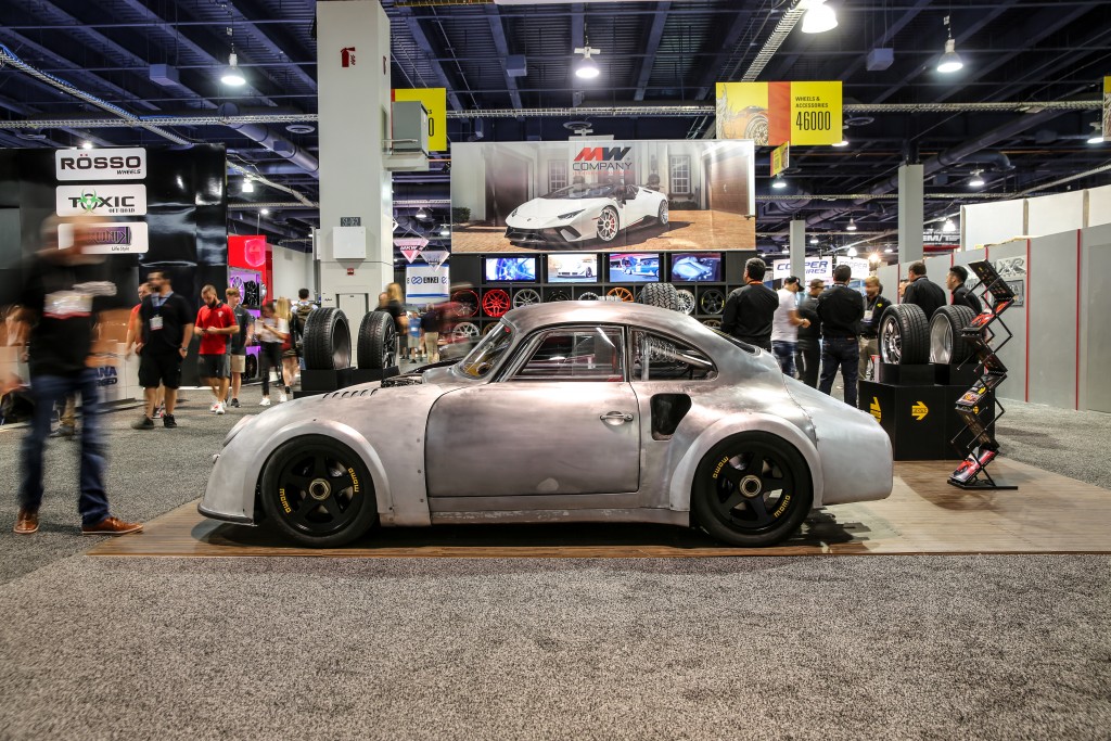 Emory_Motorsport_Porsche_Momo_356_RSR_Outlaw_001